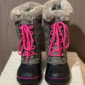 Brand new London Fog Girl’s Snow Boots! Beckenham